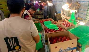 مؤسسة جذور توزع 15,000 طرد غذائي على الأسر في شمال غزة