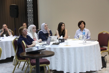 مؤسسة جذور تعقد ورشة وطنية لتحديد أولويات البحث العلمي في تنمية الطفولة المبكرة في فلسطين